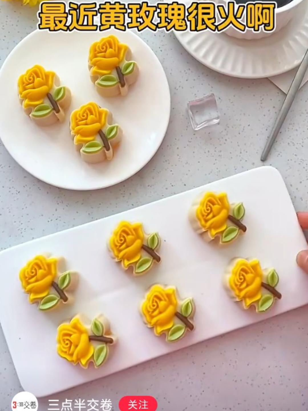 300 玫瑰花口味的美食和玫瑰花朵图案的模具集锦