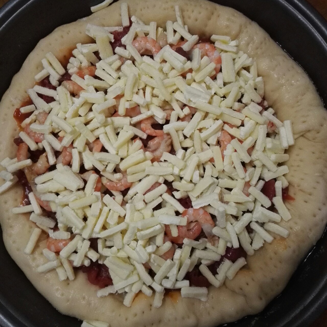 厚底鲜虾培根披萨