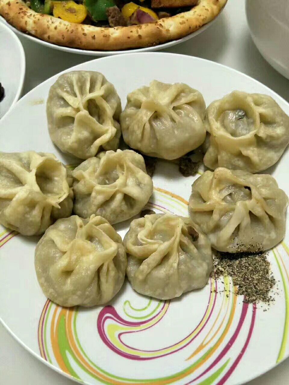 新疆羊肉薄皮包子