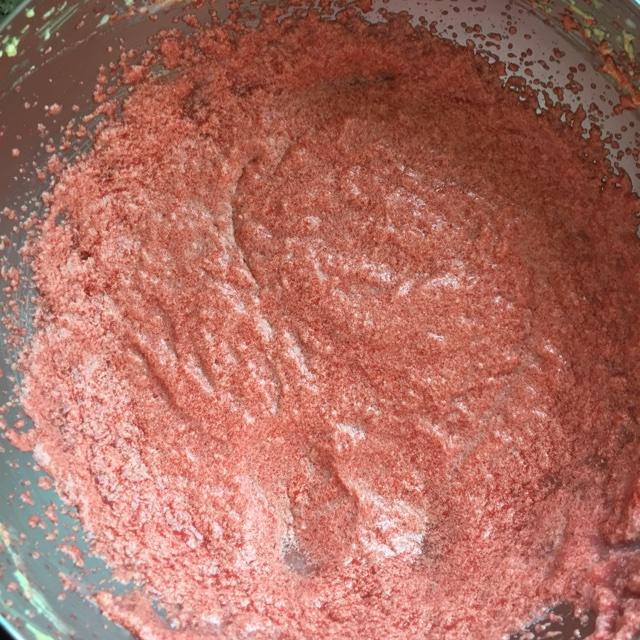 传统红丝绒杯子蛋糕（极软无泡打粉）Red velvet cupcake的做法 步骤9