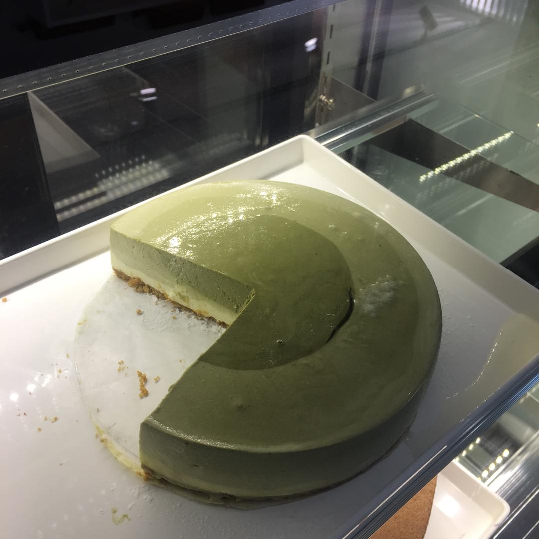 渐变抹茶慕斯蛋糕：我Amanda带着既美又作的抹茶甜点又来了！【曼食慢语】