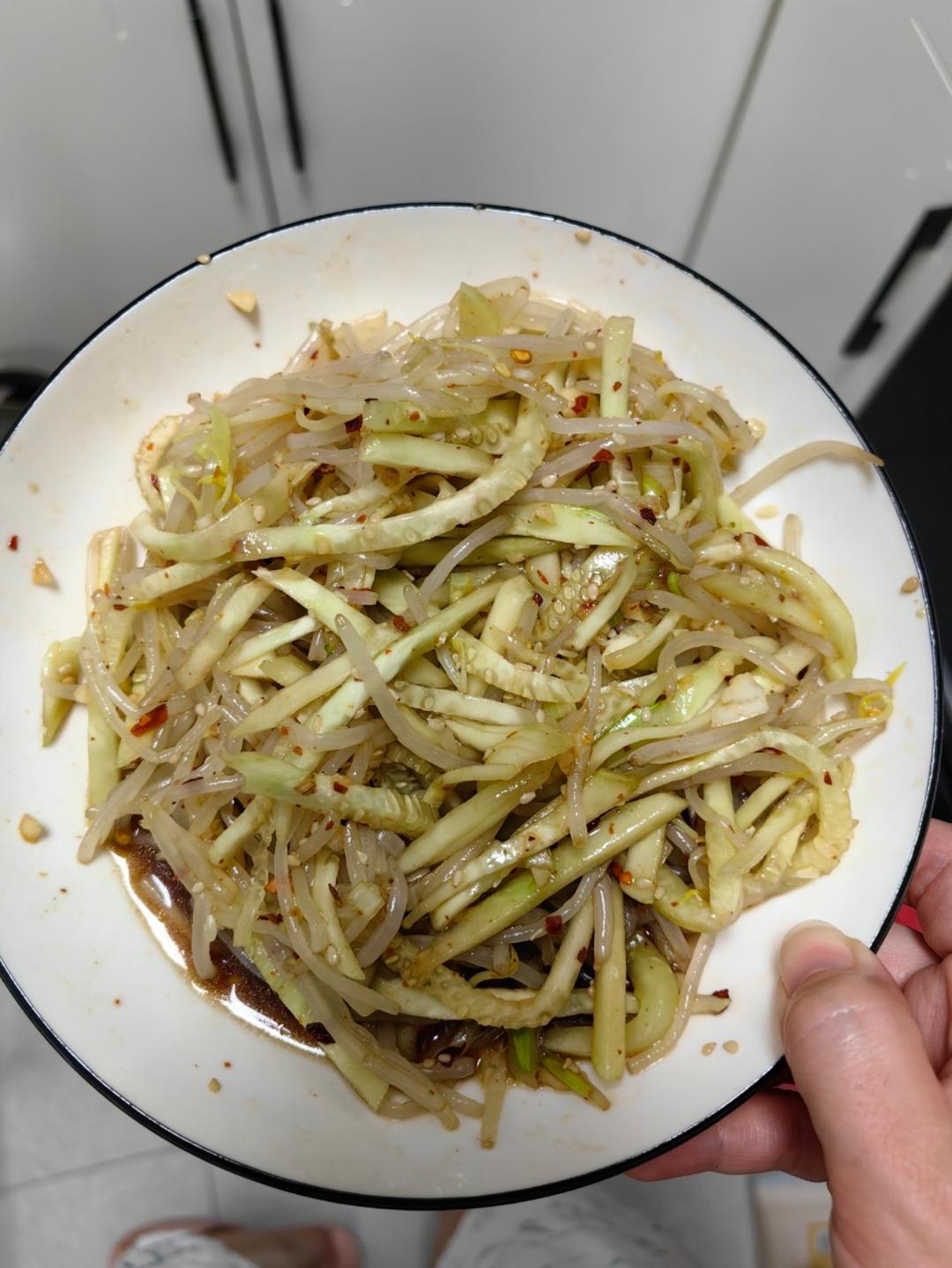 凉拌豆芽