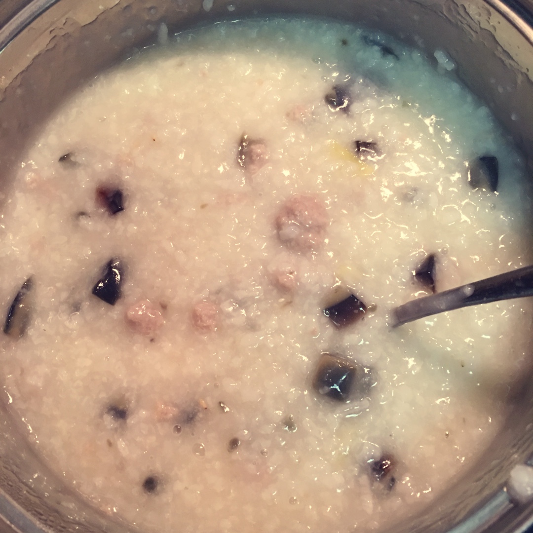 皮蛋瘦肉粥