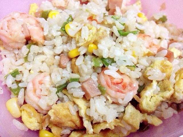 豌豆玉米虾仁炒饭