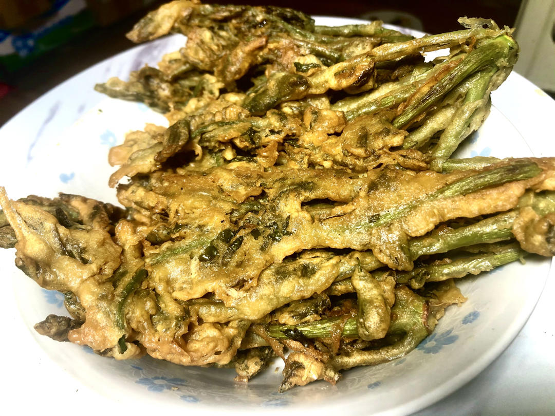 炸香椿（香椿芽最好吃的做法）