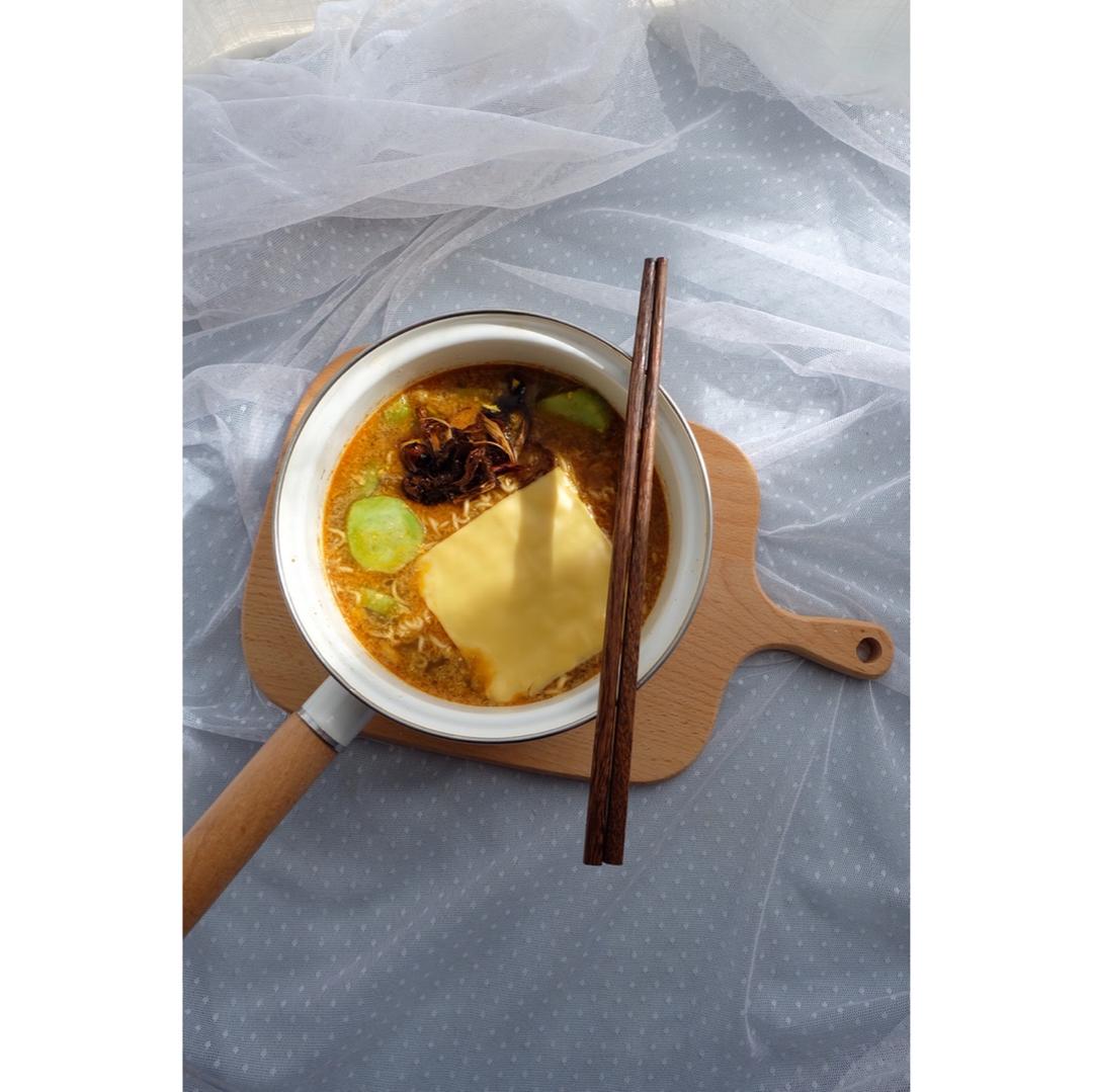 满足食欲的深夜秘密 森系浓香泡面