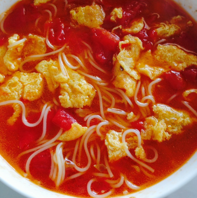 快活…做的西红柿鸡蛋面