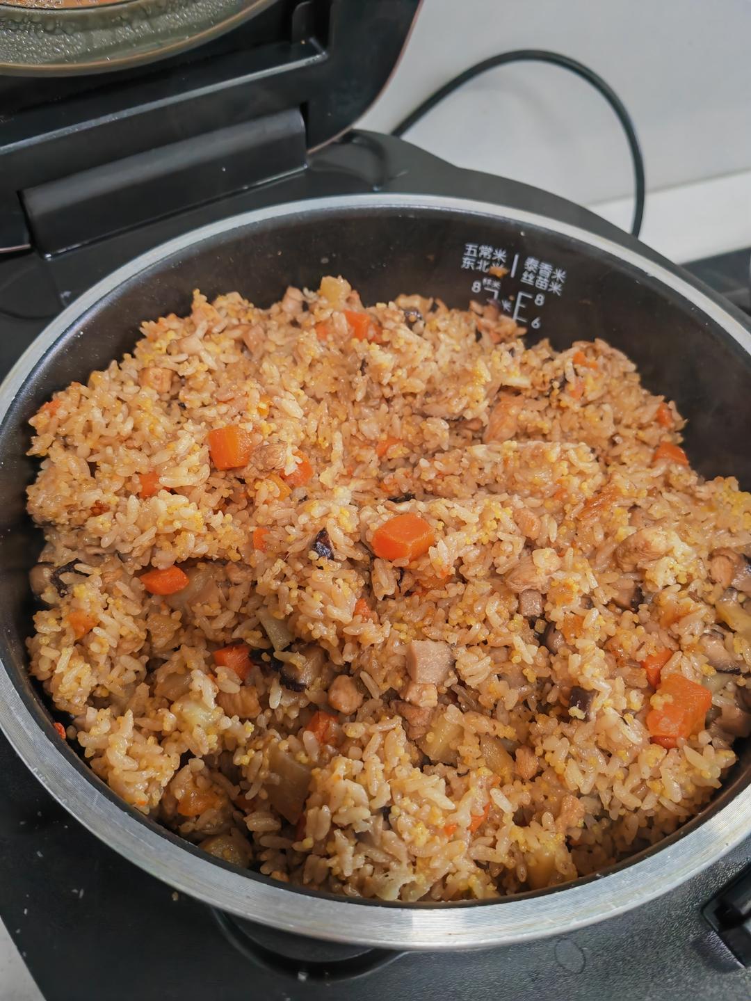 土豆焖饭（电饭锅版）