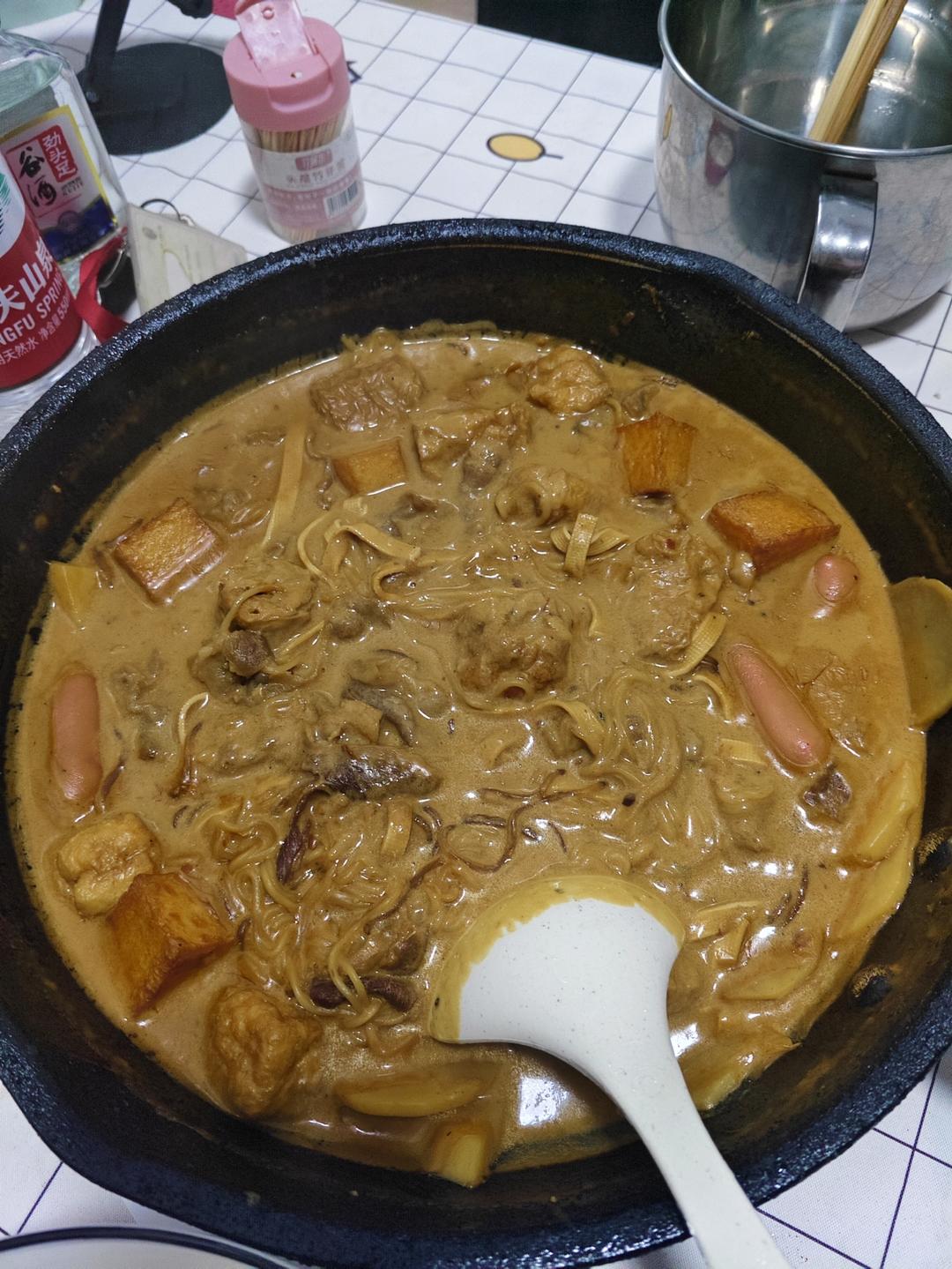 在家自己做的麻辣烫，太香了！！！