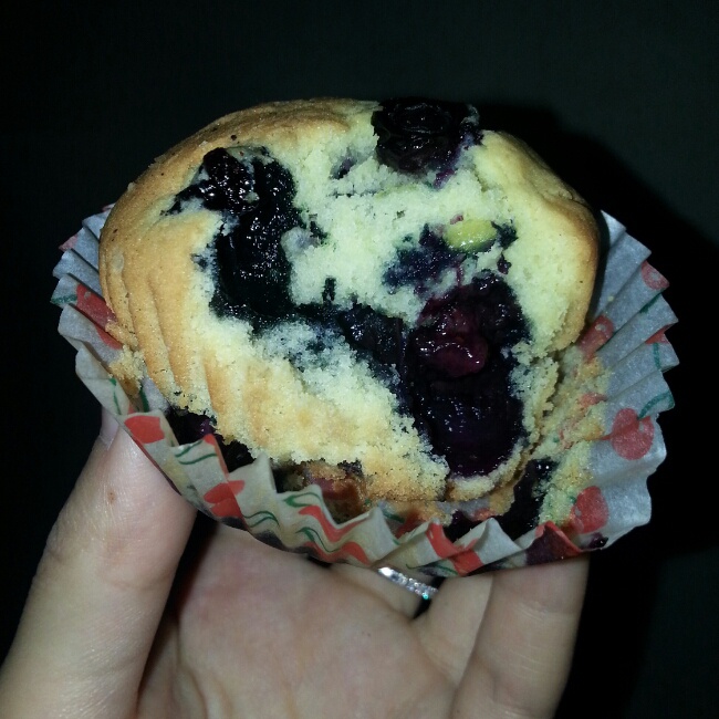 鲜奶油蓝莓纸杯蛋糕 Blueberry Crème  fraîche cupcake