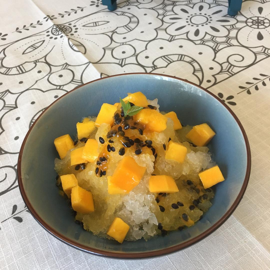 双层芒果刨冰