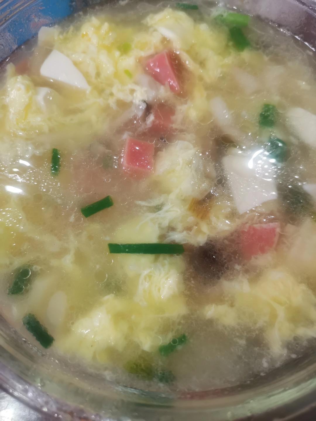 鲜美蘑菇豆腐汤
