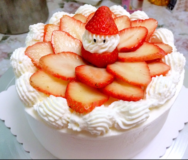 草莓戚风生日蛋糕