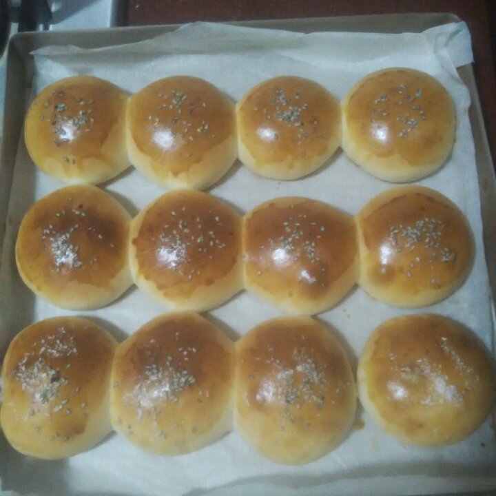 超软牛奶小餐包