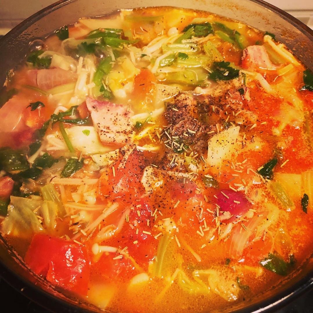 昨日的美食09 浓菜汤 ミネストローネ