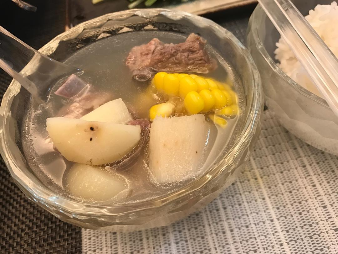 山药玉米排骨汤