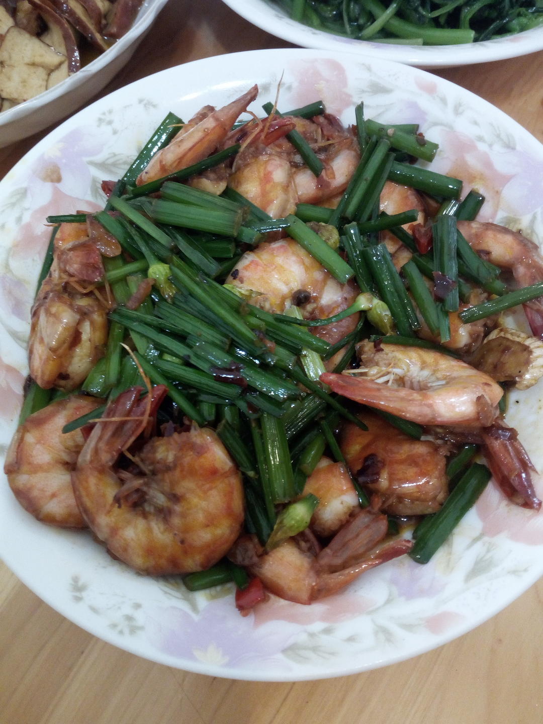 韭菜花炒河虾