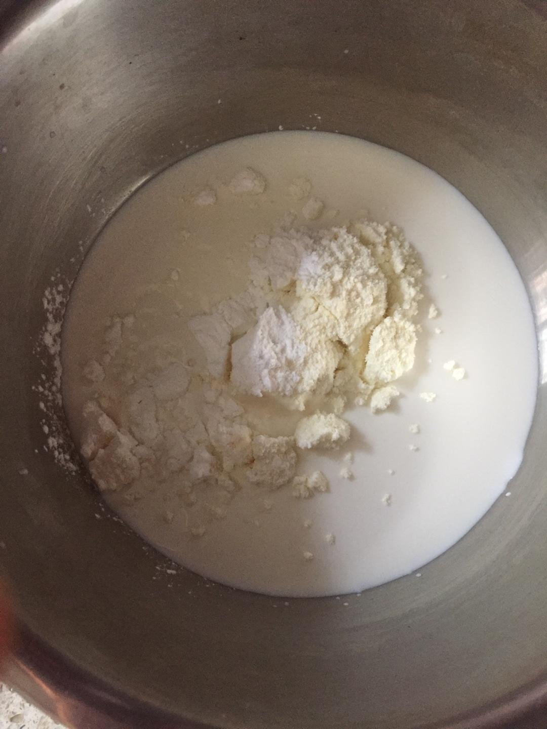 外脆里嫩的炸牛奶的做法 步骤1