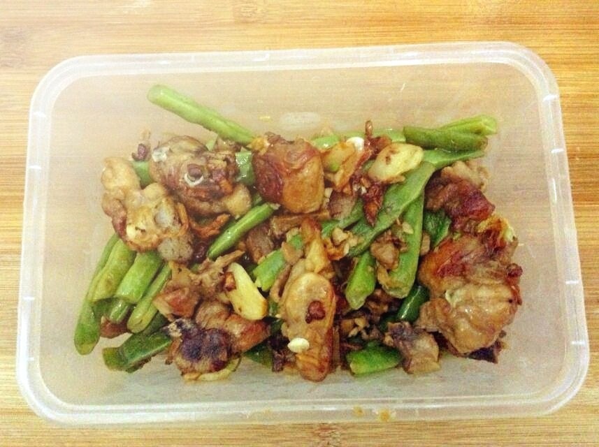 干锅豆角鸡块