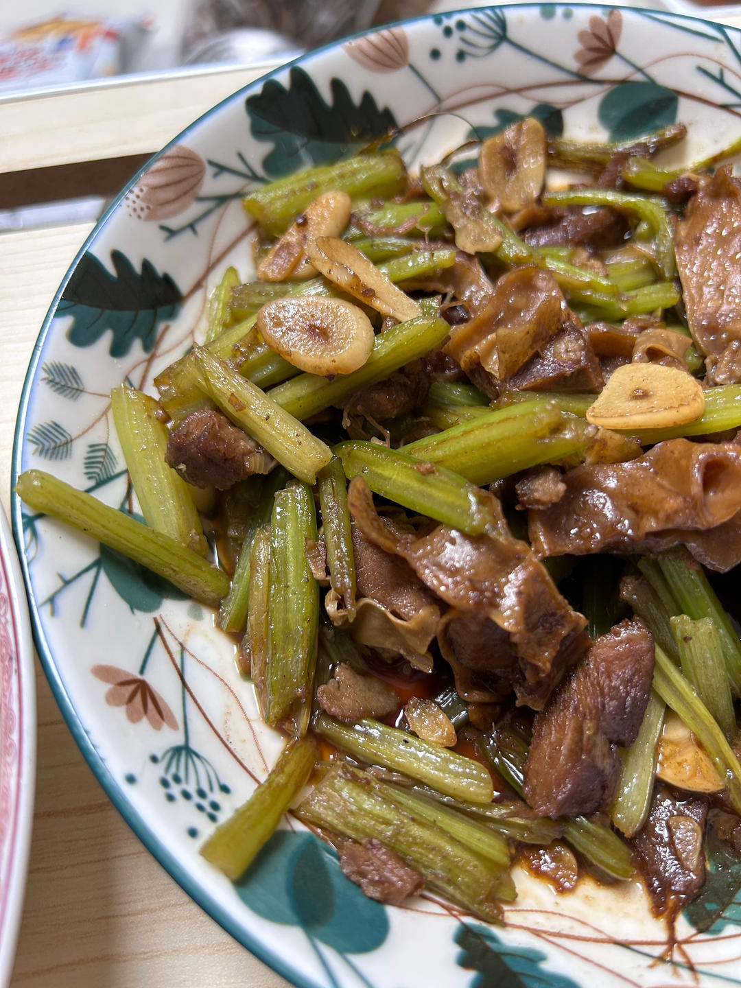 芹菜炒肉丝-新手下厨 Fried Pork with Celery