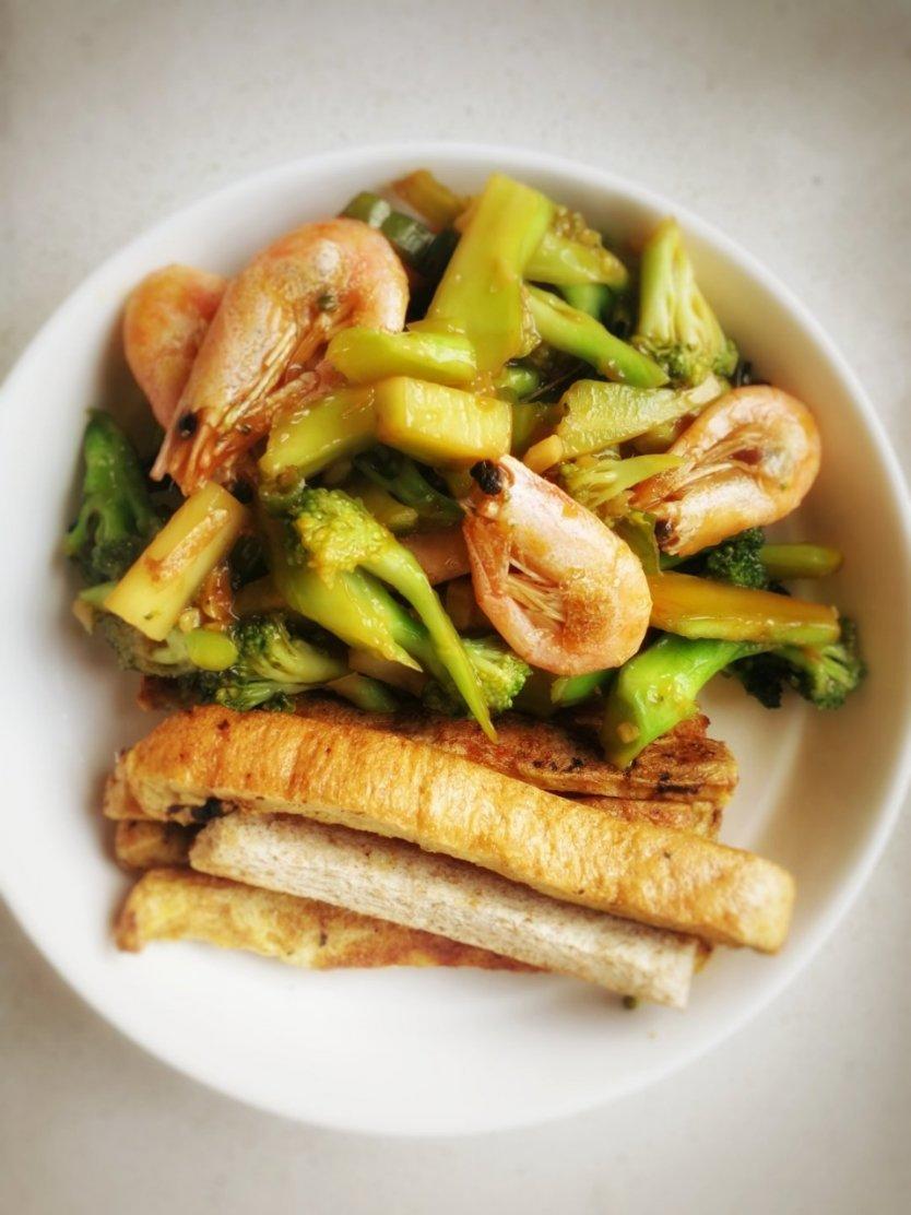 花菜炒虾