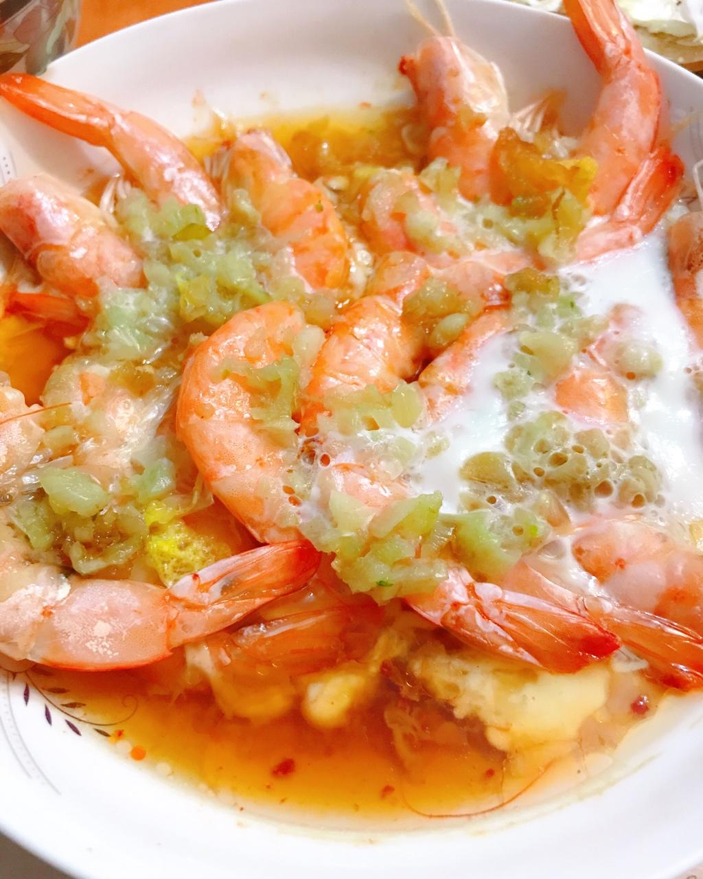 虾最美味的吃法必须是这个——蒜蓉蒸虾（多动图，孔瑶的食谱）