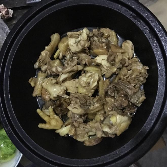 白胡椒焖鸡（超嫩）塔吉锅的做法