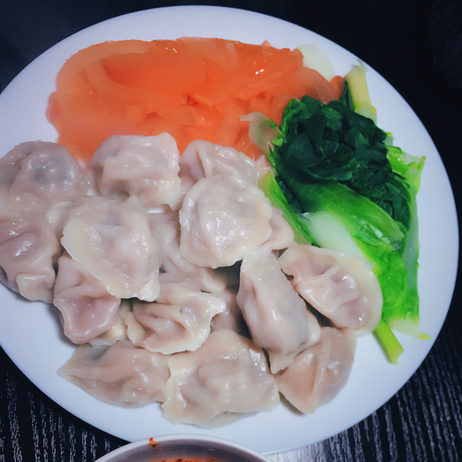 芹菜胡萝卜猪肉水饺