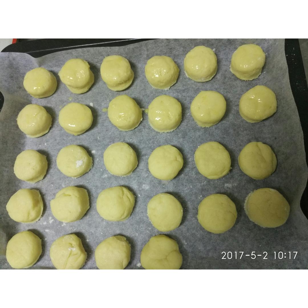 【视频】3分钟 奶油司康Scone(可能是世界上最快手的司康) 消耗淡奶油～