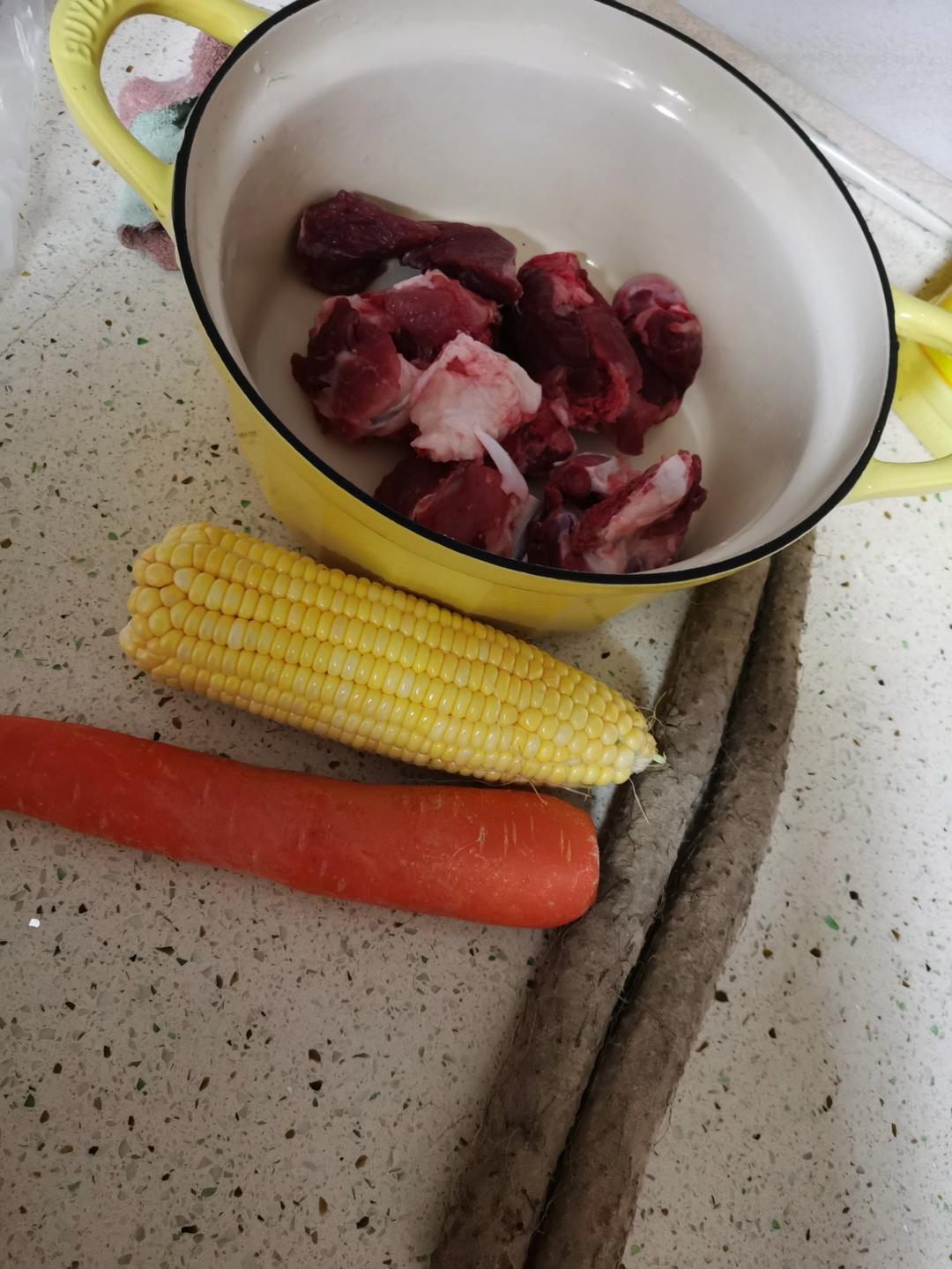 淮山玉米萝卜猪骨汤【3月北鼎电磁炉食谱】