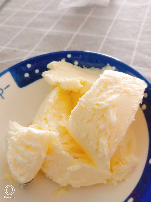 自制冰淇淋（懒人版无需搅拌的冰淇淋）