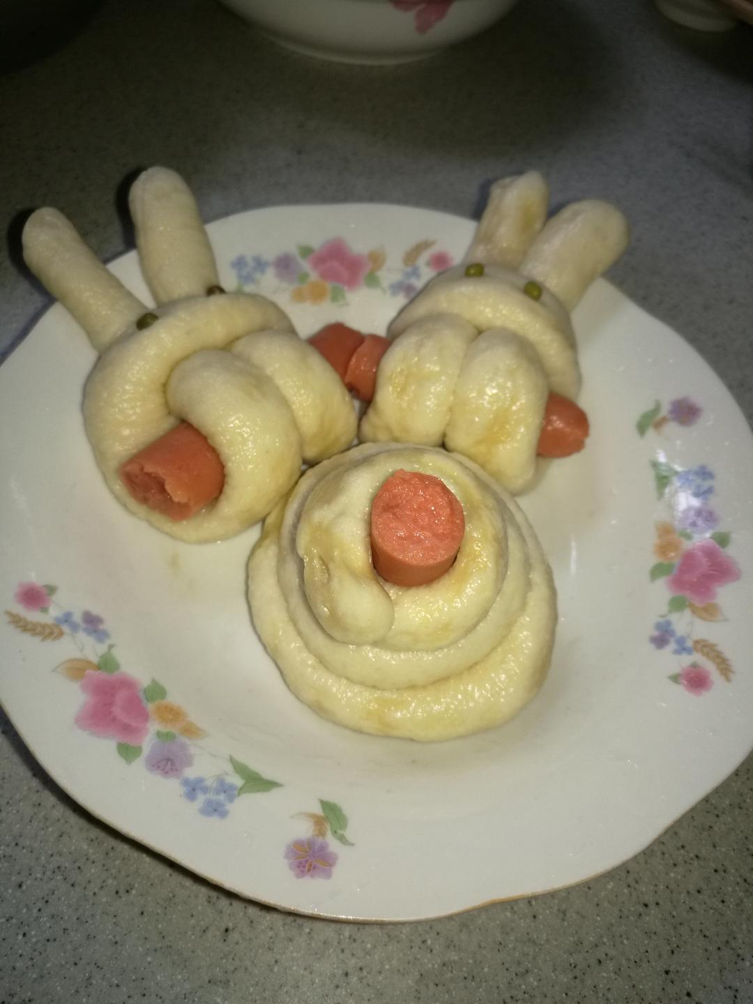 香肠兔子馒头卷