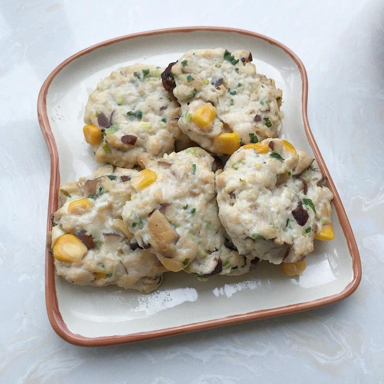 无油低卡烤鸡胸肉时蔬饼