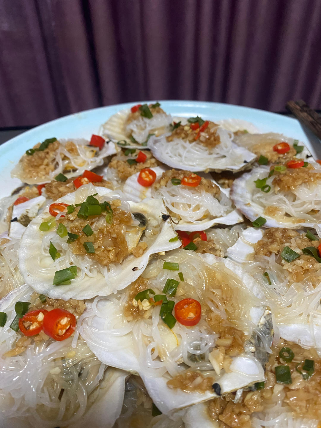 零失败的蒜蓉粉丝蒸扇贝