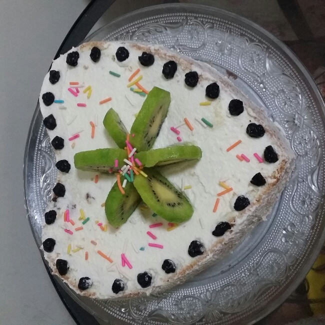 奶油水果装饰蛋糕