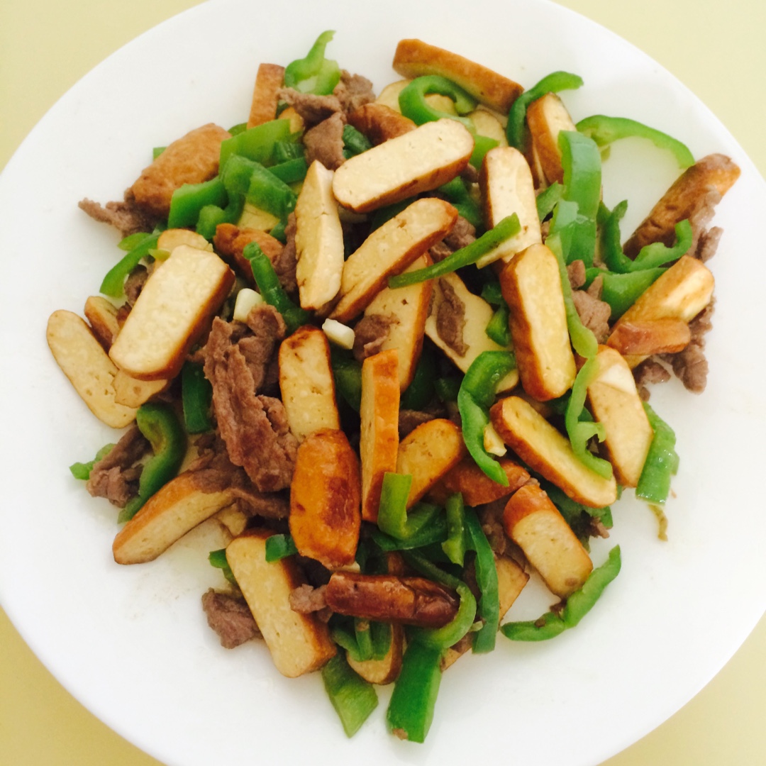 冬酱做的青椒豆干炒肉丝