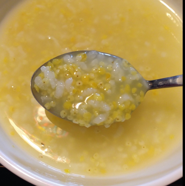 金鱼的爱爱做的小米玉米粥