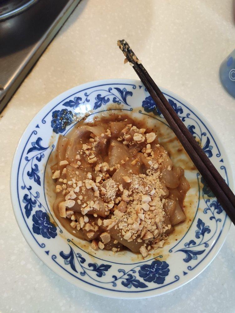 秒杀小夜市的麻酱流汁宽粉