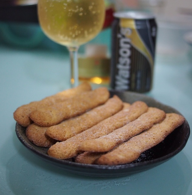 草莓长条酥饼