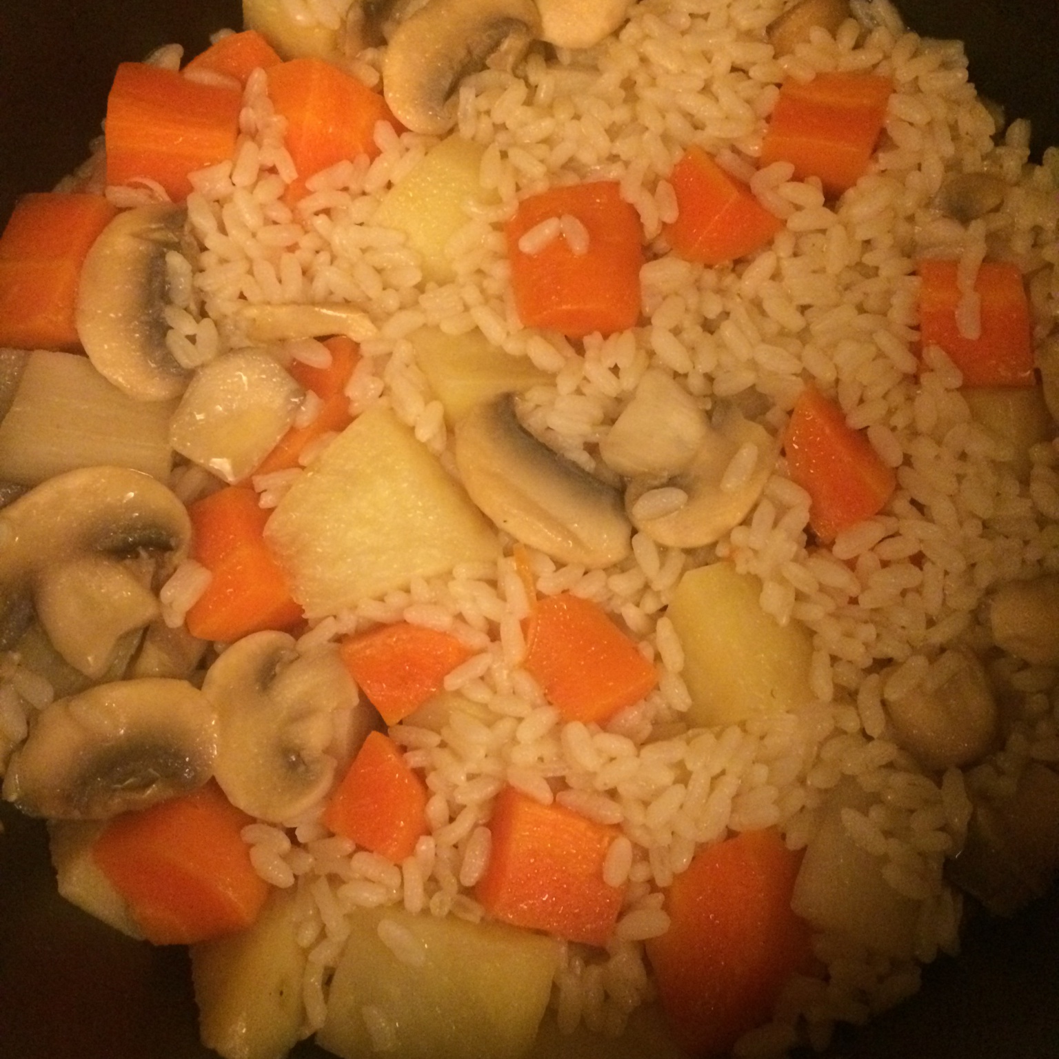 土豆焖饭（电饭锅版）