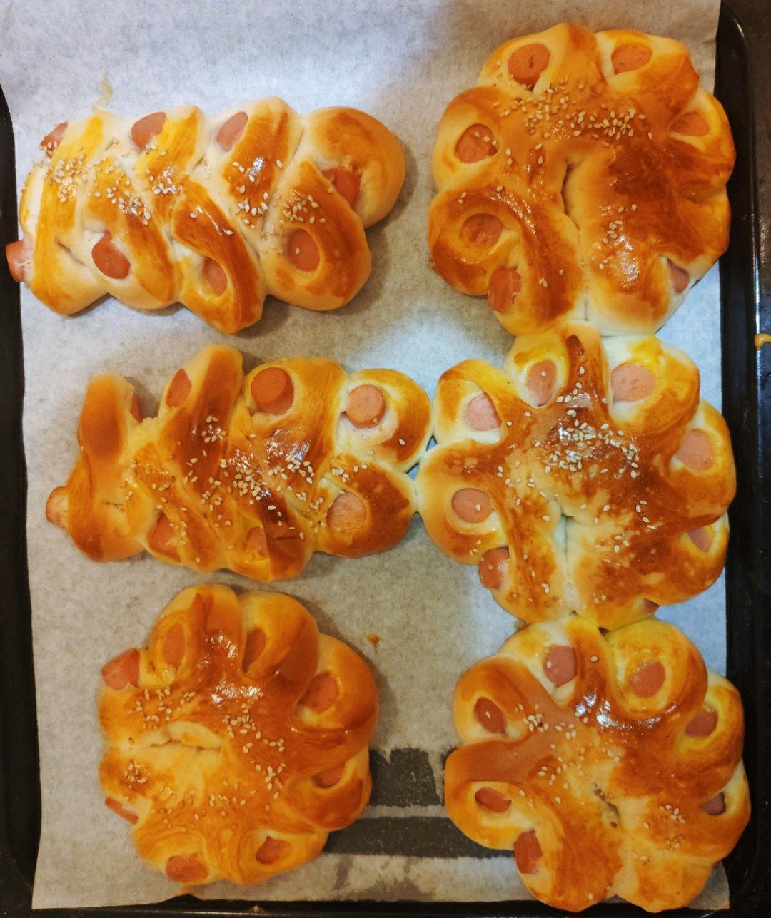 一口全是肉的火腿肠云朵面包ღ