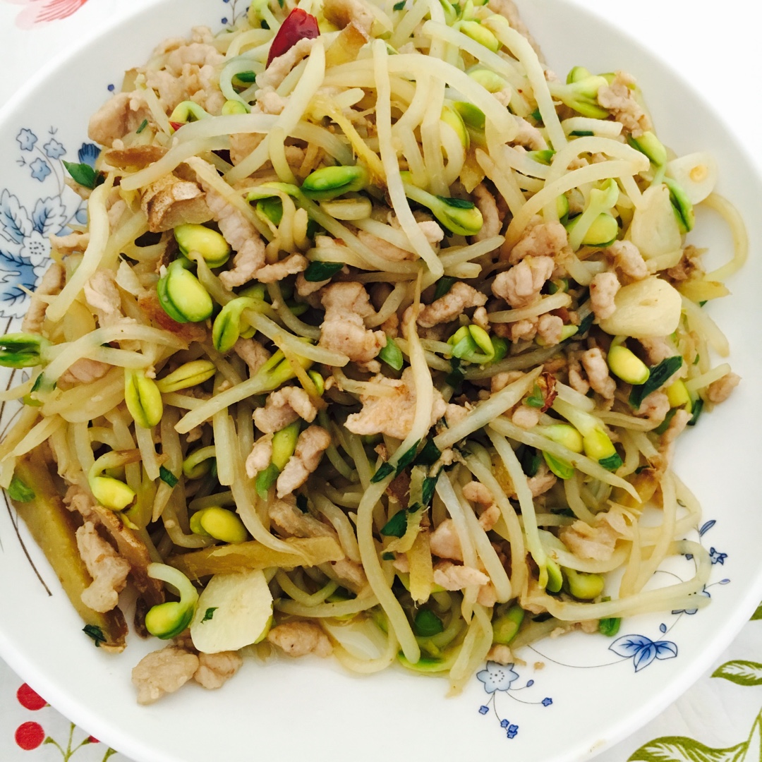 豆芽炒肉丝