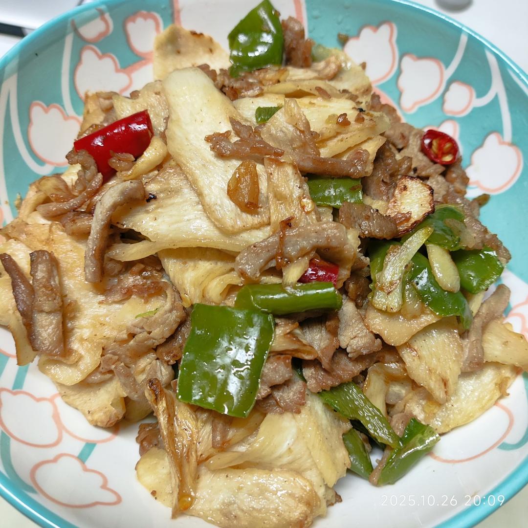 茭白这样做百吃不厌，茭白炒肉