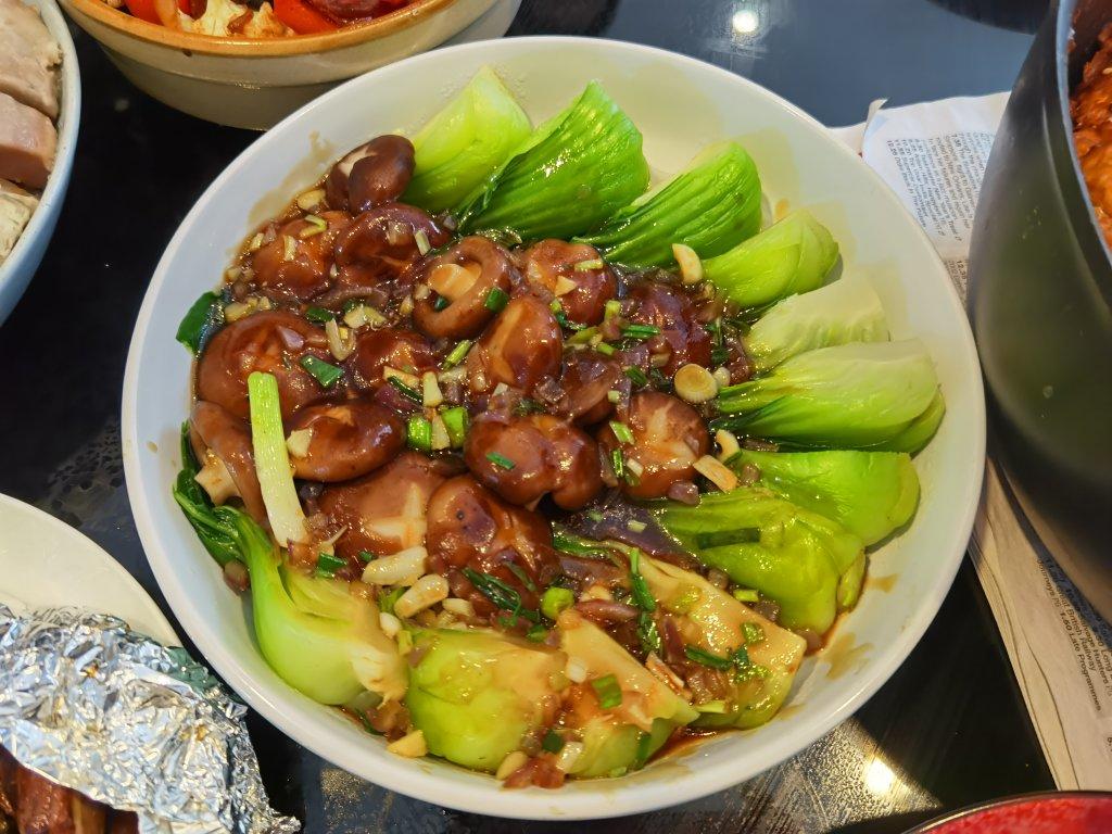 浇汁香菇油菜