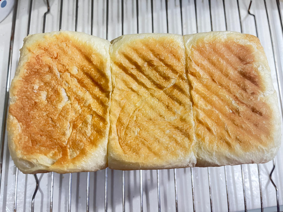 被惊艳到的北海道吐司