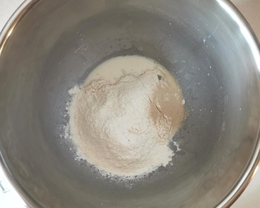 纯奶手撕吐司的做法 步骤1