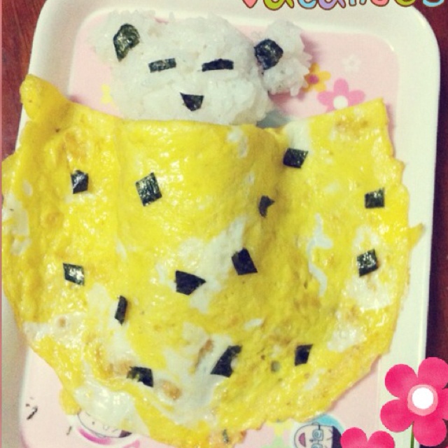 午睡的小熊蛋包饭