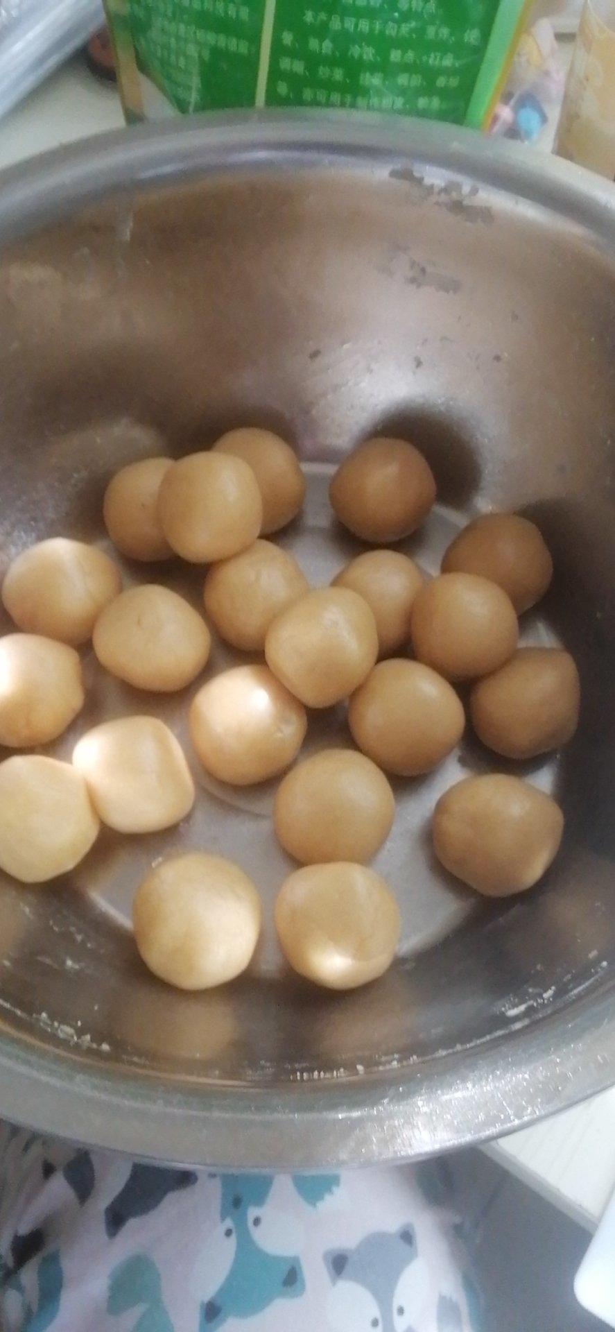 豆沙月饼（低油少糖甜而不腻）