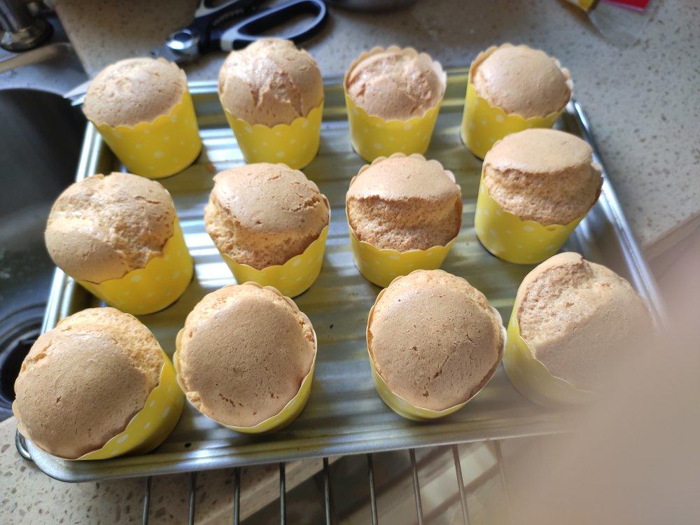 纸杯蛋糕 8寸戚风蛋糕的量