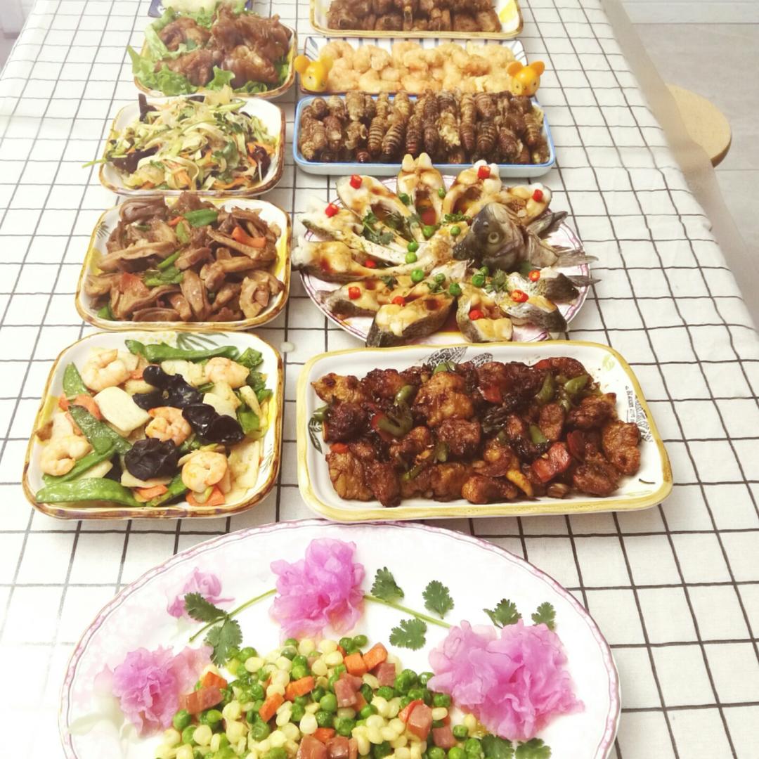小芳喜欢做饭